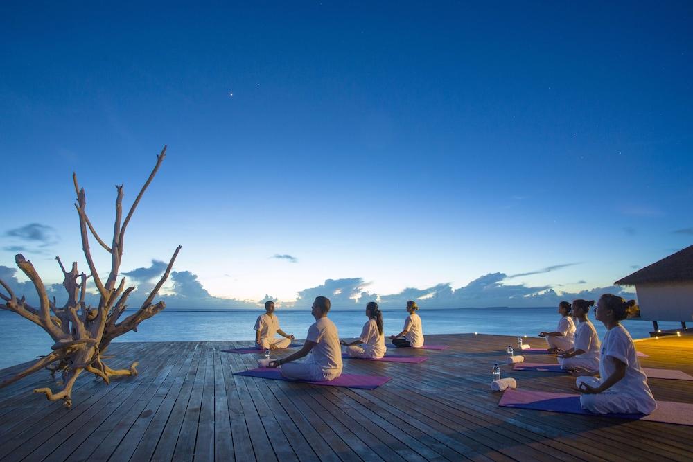 The Residence Maldives Dhigurah  Εξωτερικό φωτογραφία
