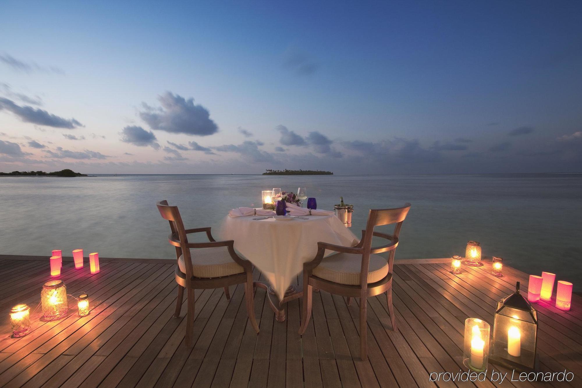 The Residence Maldives Dhigurah  Εστιατόριο φωτογραφία
